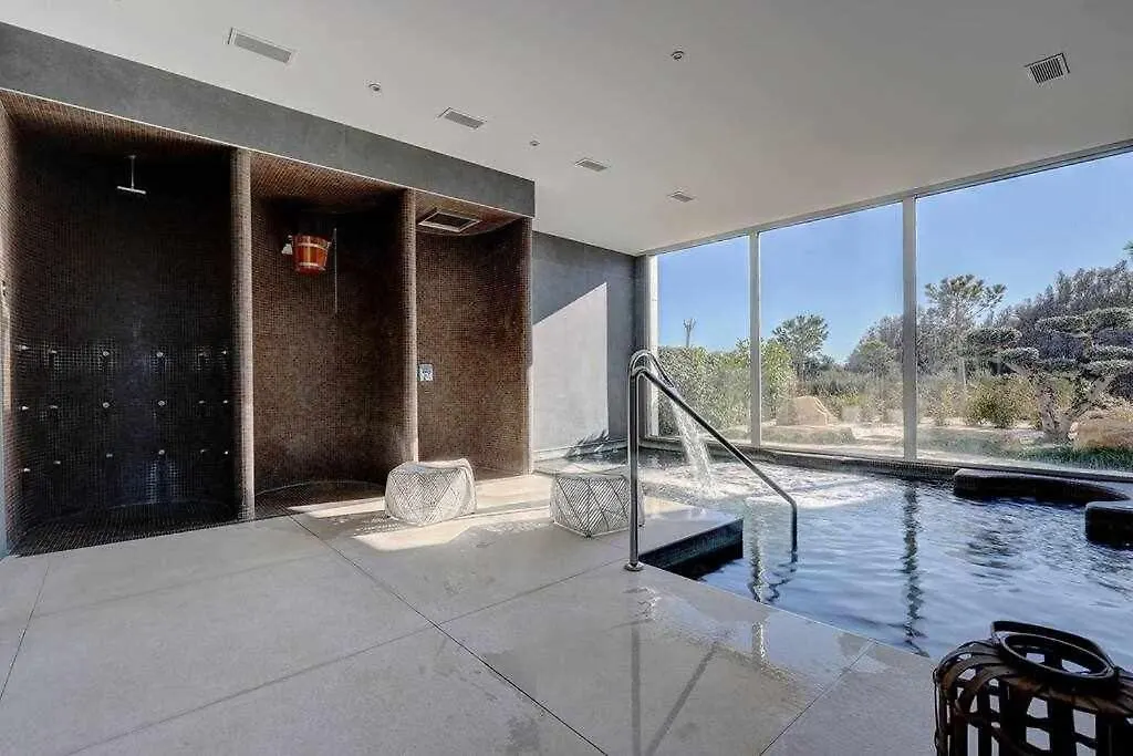 Edge Luxury Beachfront 3Br, 3 Pools, Spa, Gym Estepona Apartmán