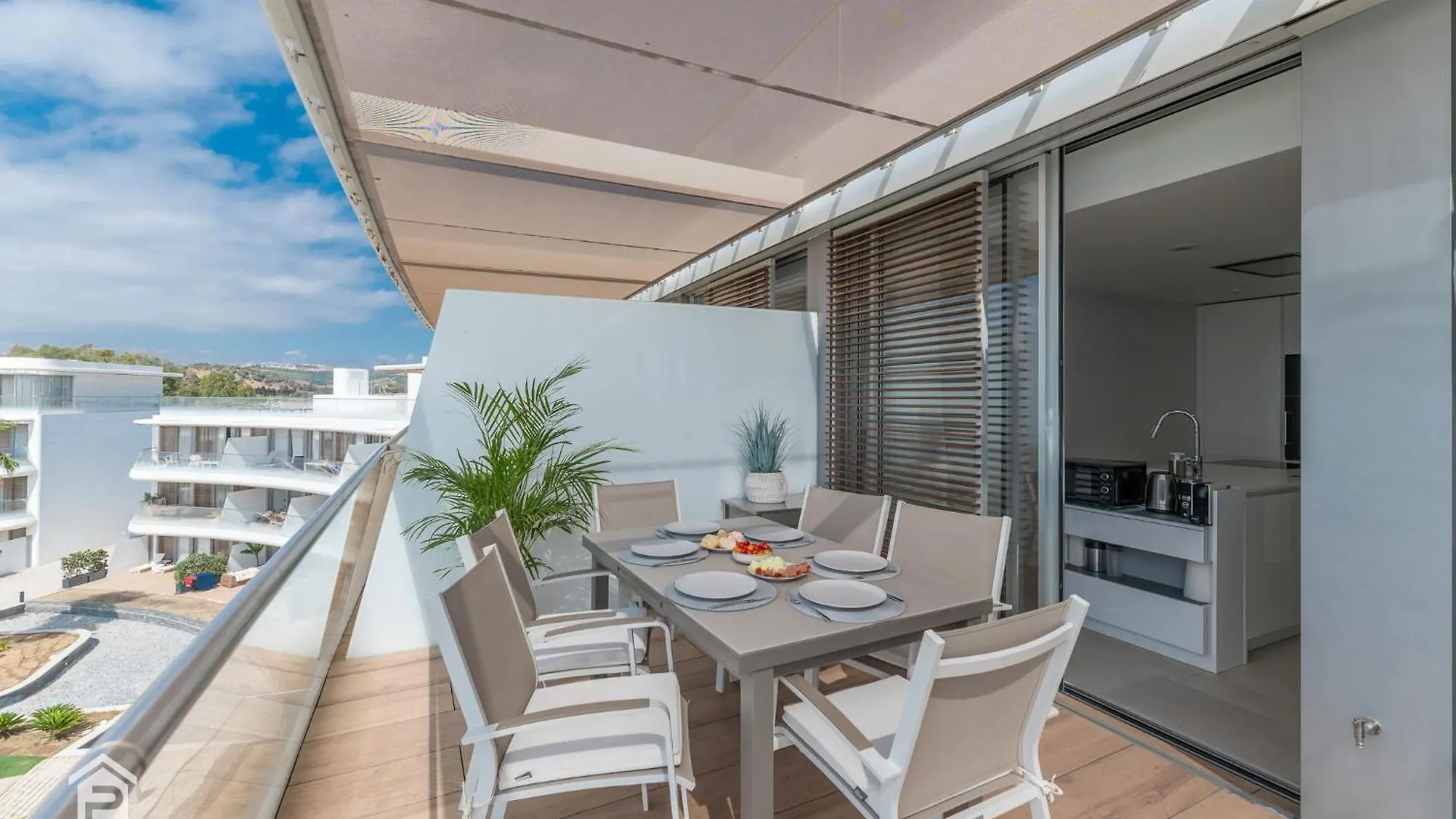 Apartmán Edge Luxury Beachfront 3Br, 3 Pools, Spa, Gym Estepona