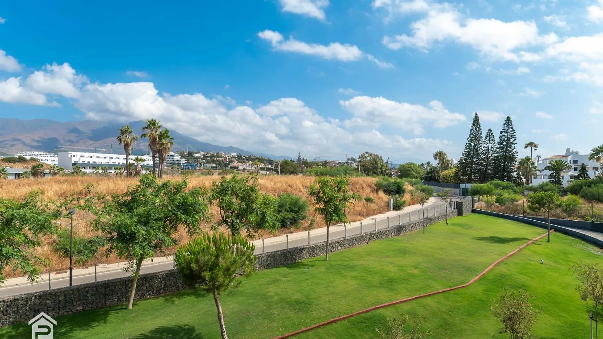 Apartmán Edge Luxury Beachfront 3Br, 3 Pools, Spa, Gym Estepona Španělsko