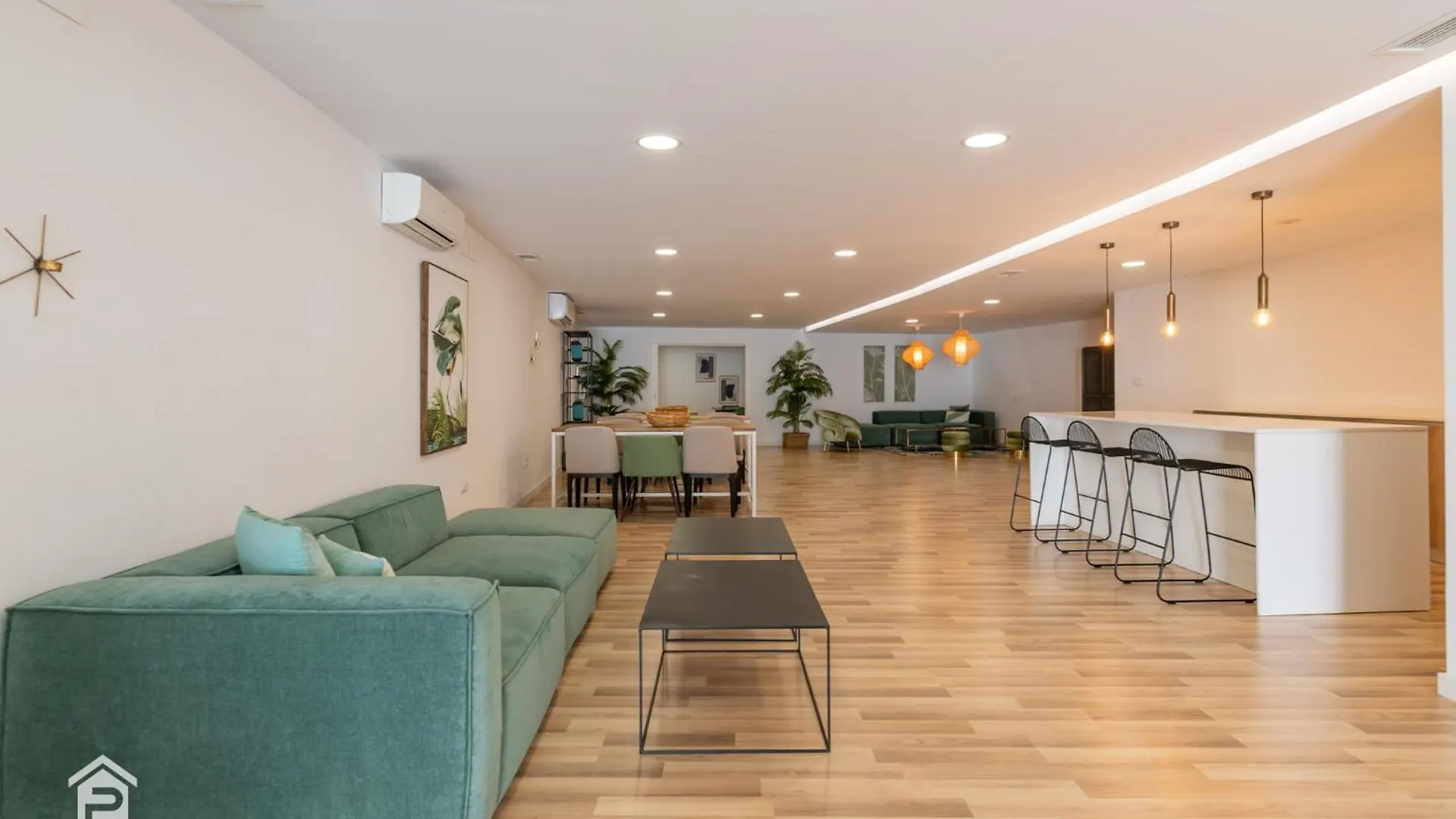 Edge Luxury Beachfront 3Br, 3 Pools, Spa, Gym Estepona 0*,  Spain